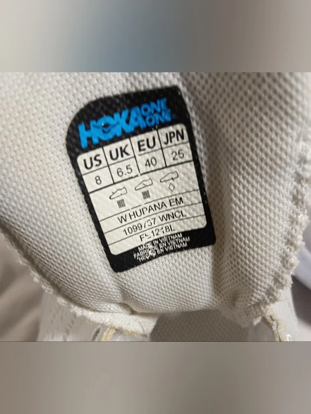 Hoka One One good please